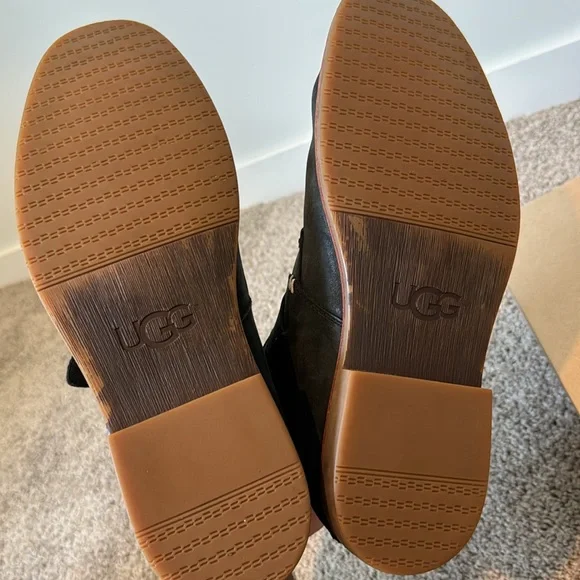 UGG Wilmington Buckle Boots - Picture 10 of 10
